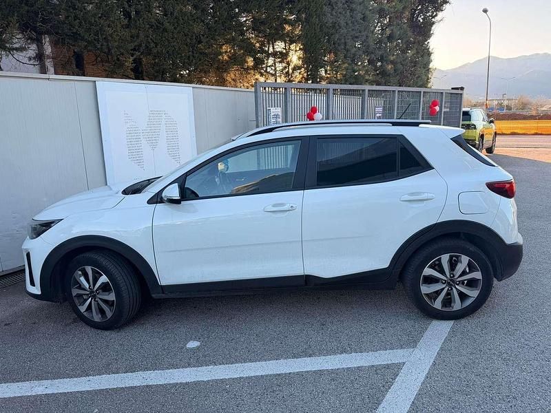 Usata Kia Stonic Style 82 CV (60 kW) 2024 Bianco SUV