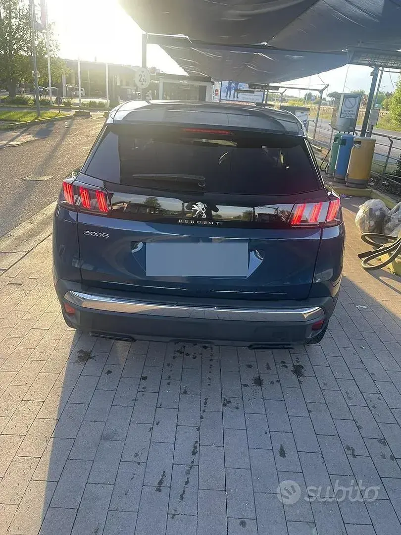 Usata Peugeot 3008 131 CV (96 kW) 2024 Blu SUV