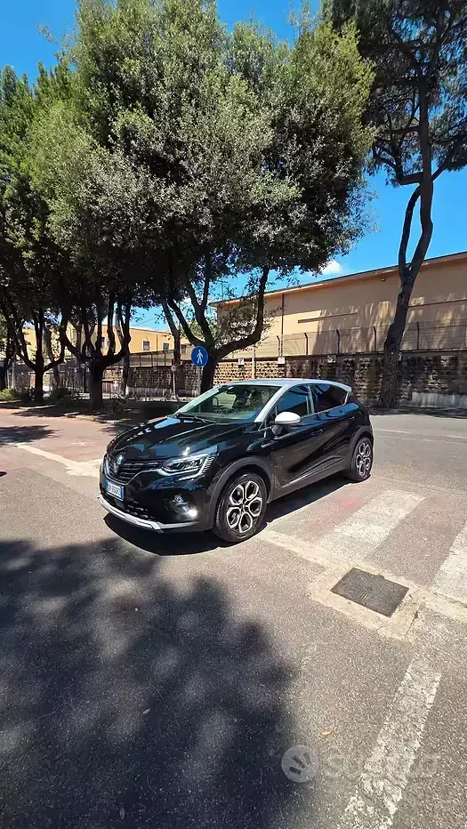 Usata Renault Captur Intens 101 CV (74 kW) 2022 Nero SUV