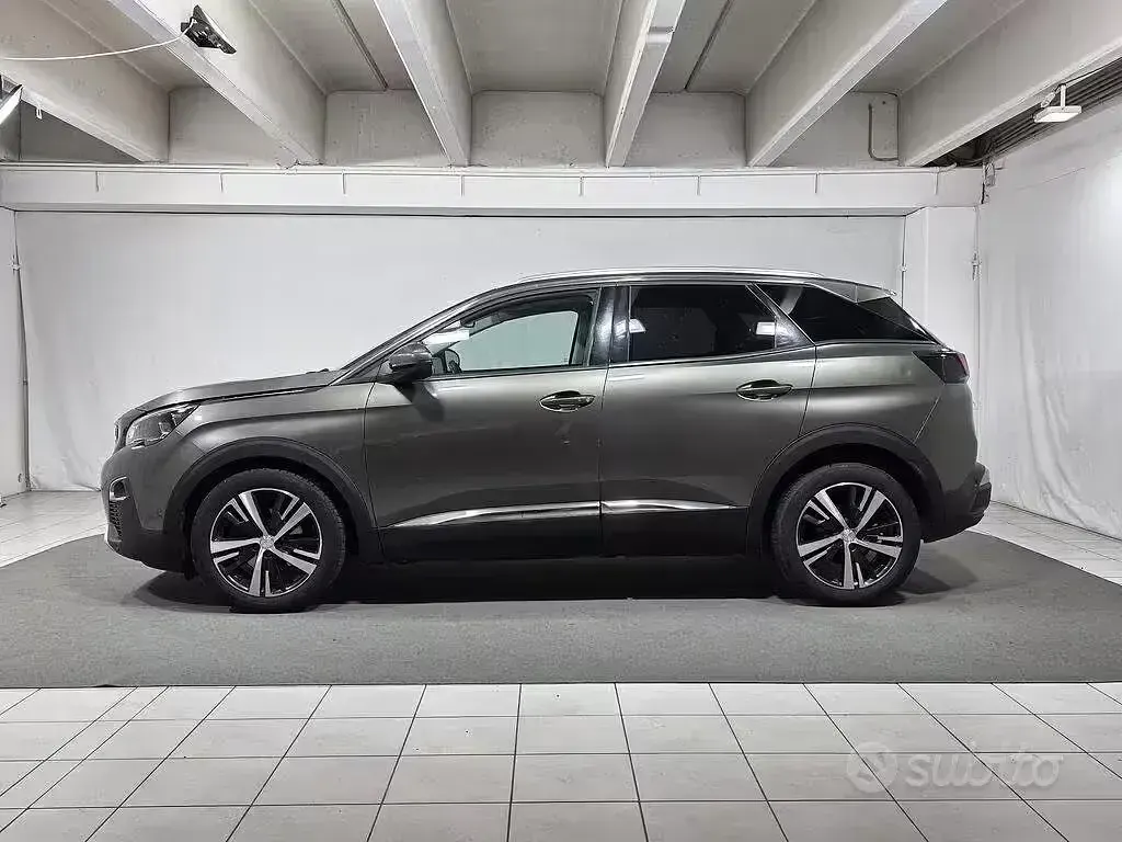 Usata Peugeot 3008 Active 131 CV (96 kW) 2017 Grigio SUV