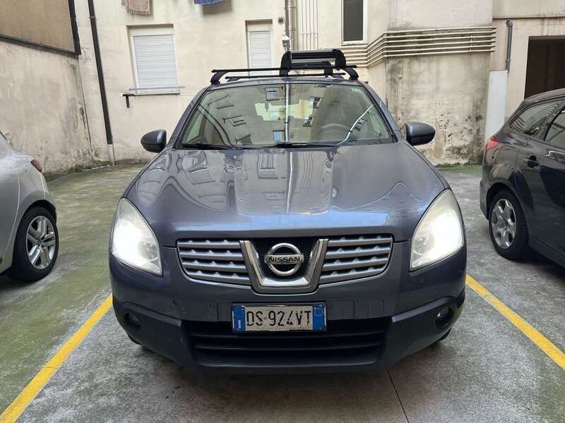 Grigio Usata 2008 Nissan Qashqai Tekna SUV | 3500 € (Buon prezzo) - Immagine 1/4