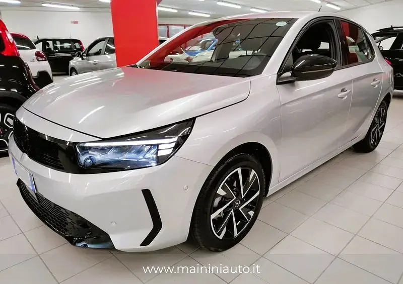 Usata Opel Corsa 101 CV (74 kW) 2025 Utilitaria