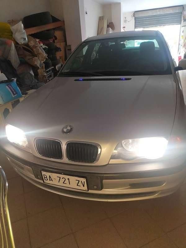 Usata BMW 318 Efficient Dynamics 118 CV (86 kW) 1998 Grigio Berlina