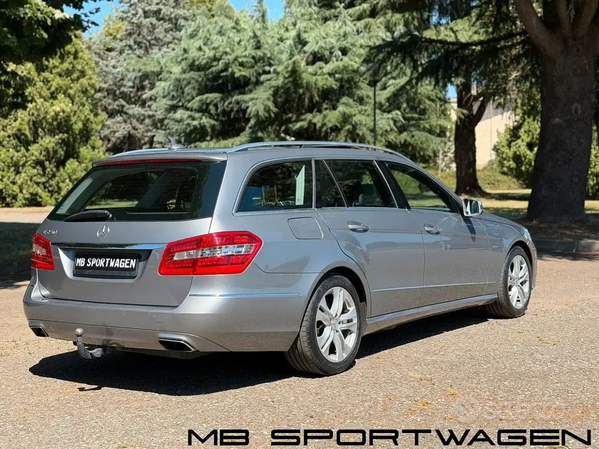 Usata Mercedes E250 Avantgarde 204 CV (150 kW) 2012 Grigio Station wagon
