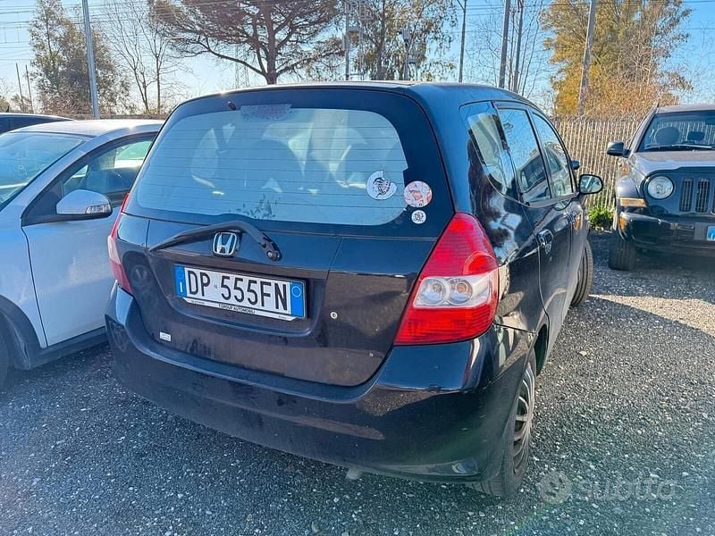 Nero Usata 2008 Honda Jazz Due volumi | 1290 € (Super prezzo) - Immagine 1/1