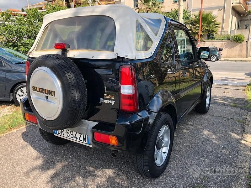 Usata Suzuki Jimny 85 CV (62 kW) 2008 Nero SUV