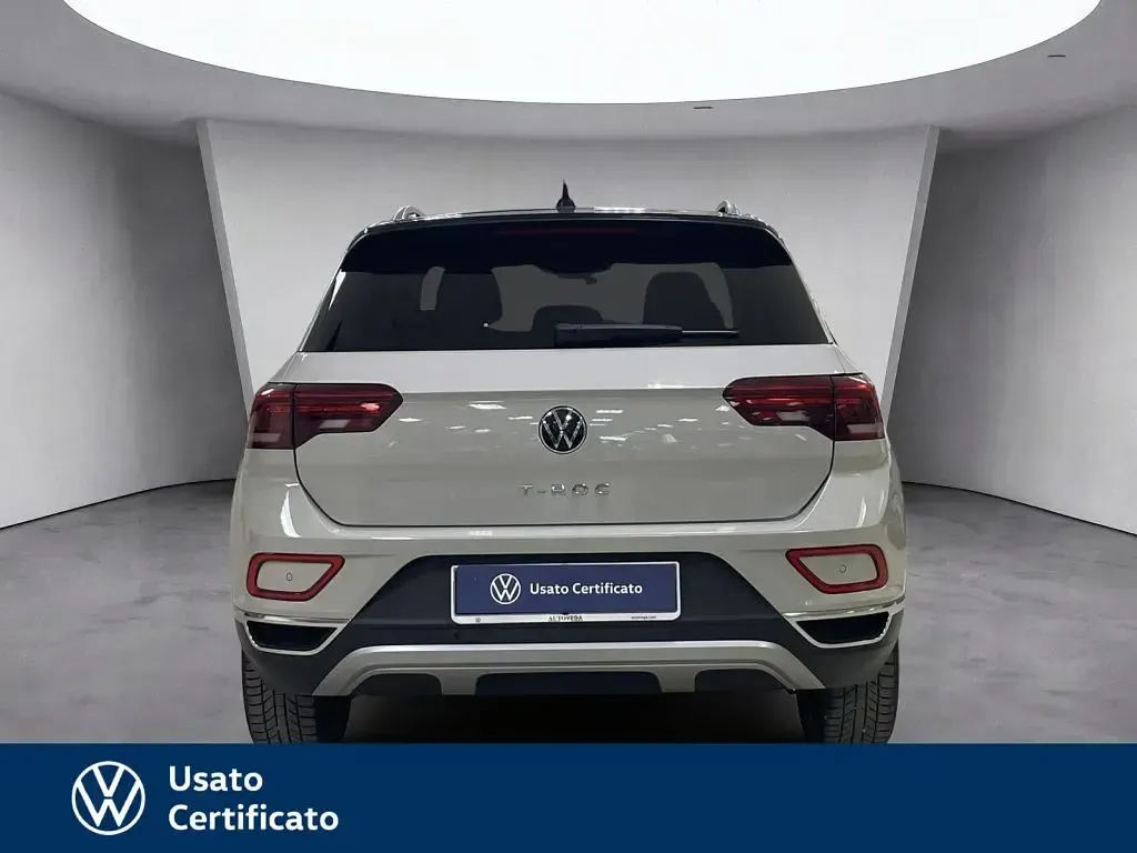 Usata VW T-Roc Style 150 CV (110 kW) 2023 Nero / pastello SUV