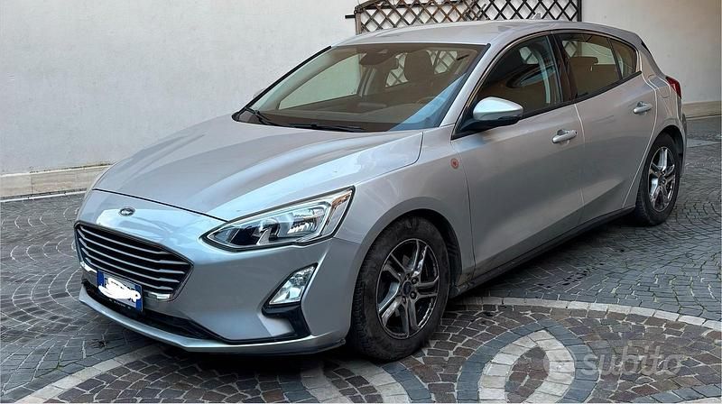 Käytetty Ford Focus Business Edition 95 HP (69 kW) 2018 Harmaa Sedan