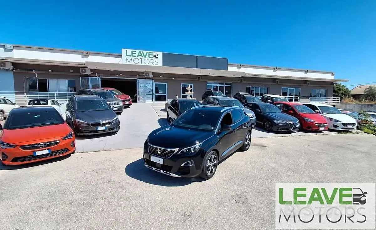 Usata Peugeot 3008 S 131 CV (96 kW) 2020 Nero SUV