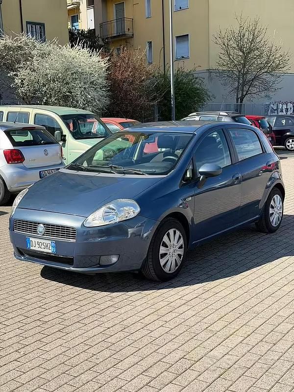 Usata Fiat Grande Punto 65 CV (47 kW) 2007 Utilitaria