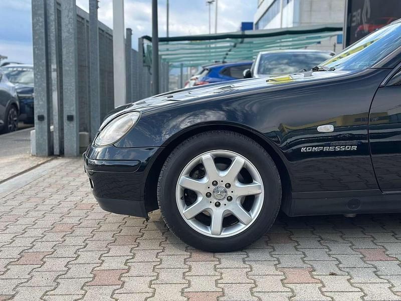 Usata Mercedes SLK200 192 CV (141 kW) 1999 Nero Cabrio