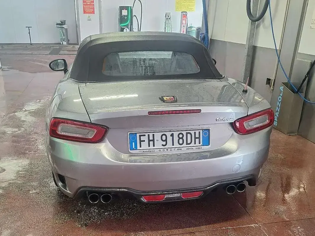 Usata Abarth 124 Spider 170 CV (125 kW) 2017 Argento Cabrio