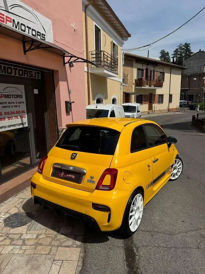 Usata Abarth 595 Pista 160 CV (117 kW) 2019 Giallo Utilitaria