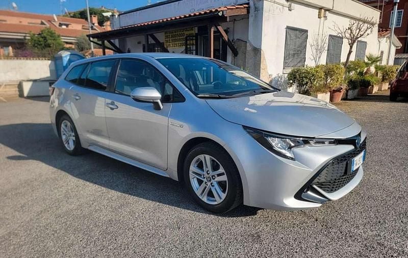 Argento Usata 2019 Toyota Corolla Station wagon | 16.900 € (Buon prezzo) - Immagine 1/4