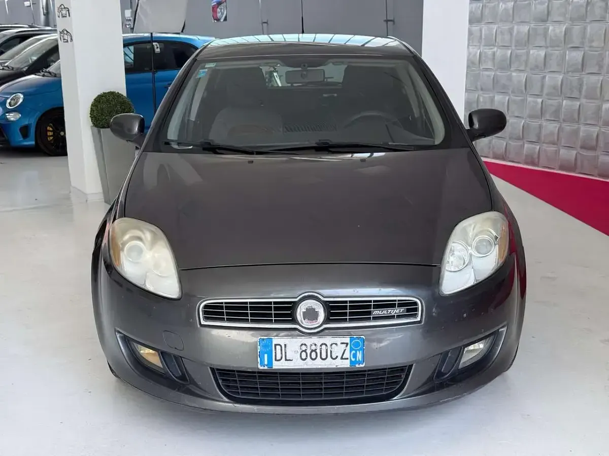Usata Fiat Bravo Dynamic 120 CV (88 kW) 2007 Beige Utilitaria
