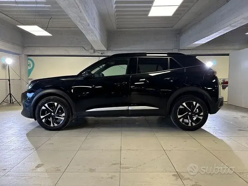 Usata Peugeot 2008 Allure 131 CV (96 kW) 2023 Nero SUV
