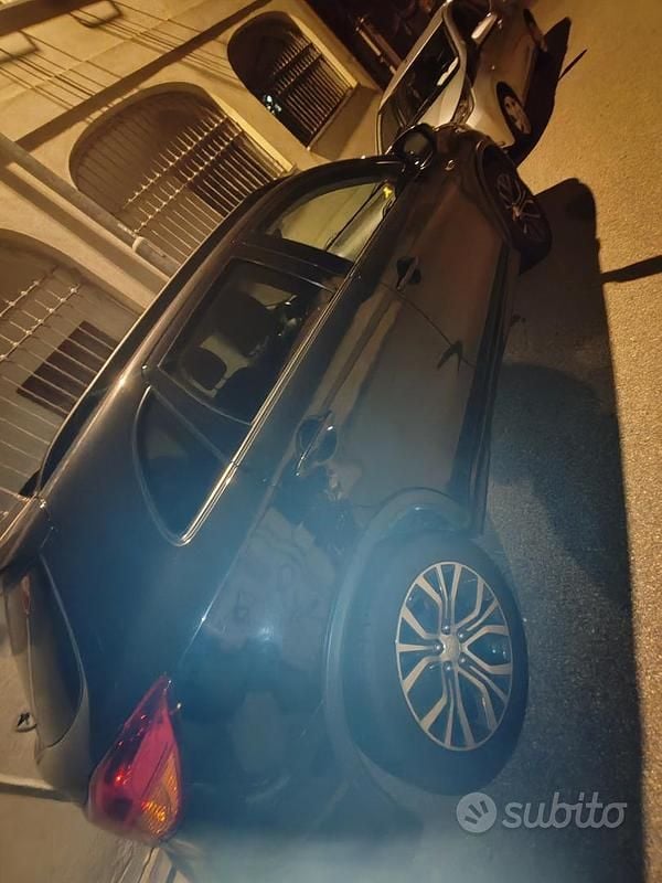 Usata Mitsubishi ASX 2016 Nero SUV