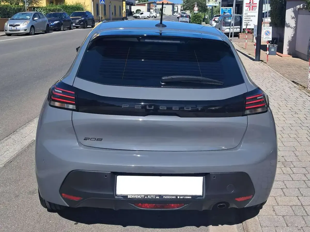 Usata Peugeot 208 Active 75 CV (55 kW) 2024 Grigio Utilitaria