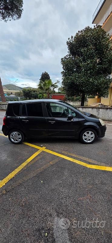 Usata Renault Grand Modus 85 CV (62 kW) 2008 Nero Monovolume