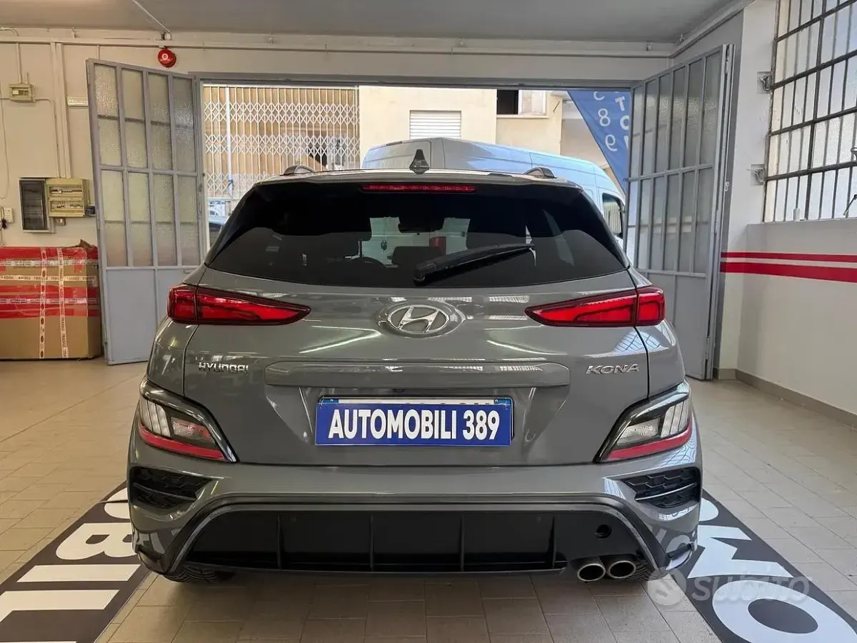 Usata Hyundai Kona N Line 120 CV (88 kW) 2023 Grigio SUV