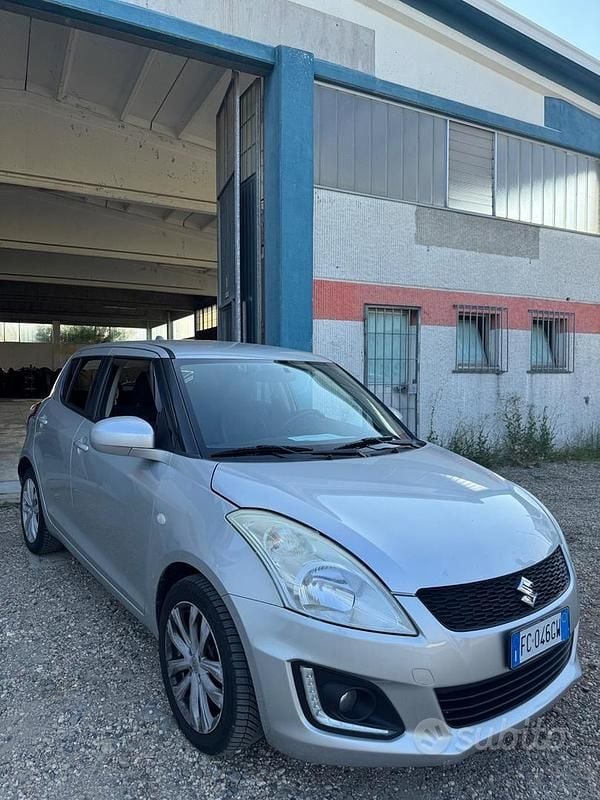 Usata Suzuki Swift 75 CV (55 kW) 2016 Grigio Utilitaria