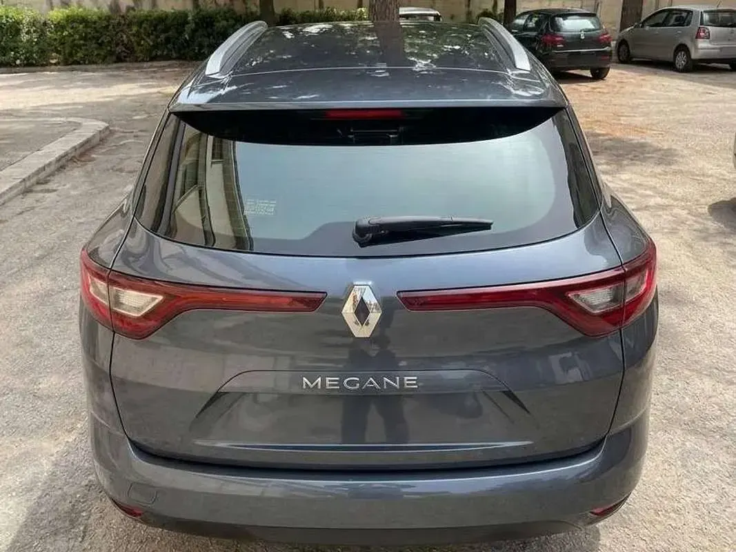 Usata Renault Mégane GrandTour Business 110 CV (80 kW) 2017 Grigio Station wagon