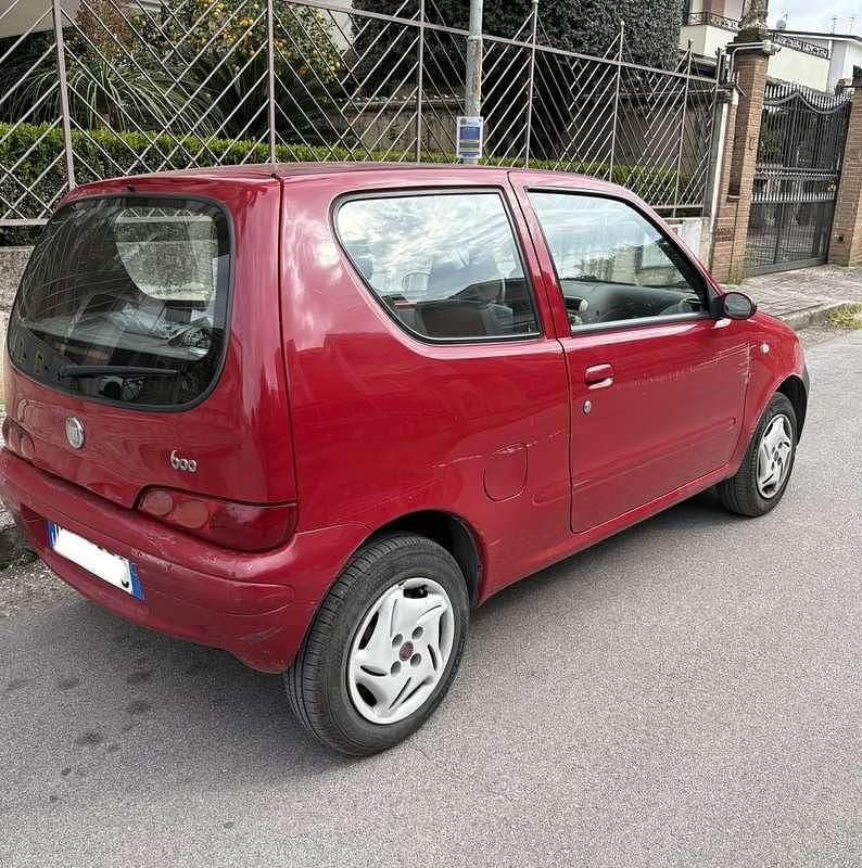 Usata Fiat 600 Active 54 CV (39 kW) 2010 Rosso Utilitaria