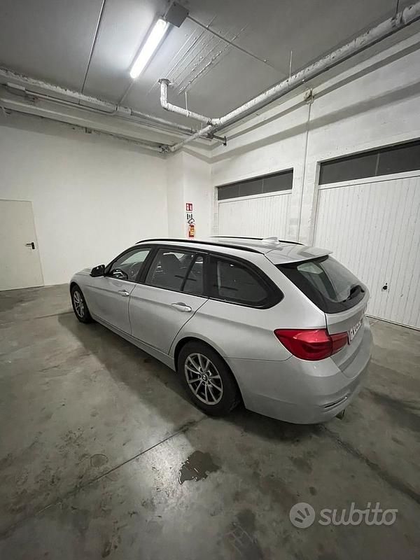 Usata BMW 318 143 CV (105 kW) 2019 Grigio Station wagon