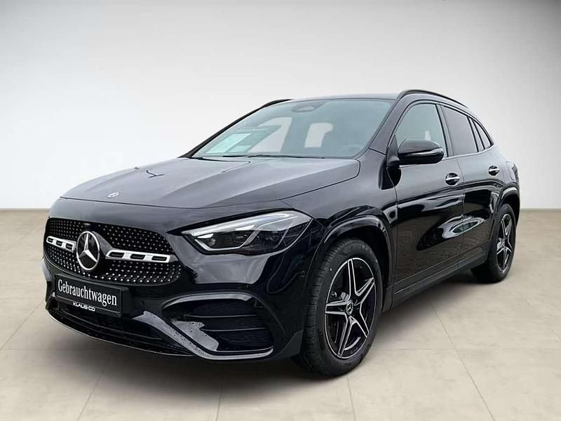 Usata Mercedes GLA200 AMG 150 CV (110 kW) 2025 Nero SUV