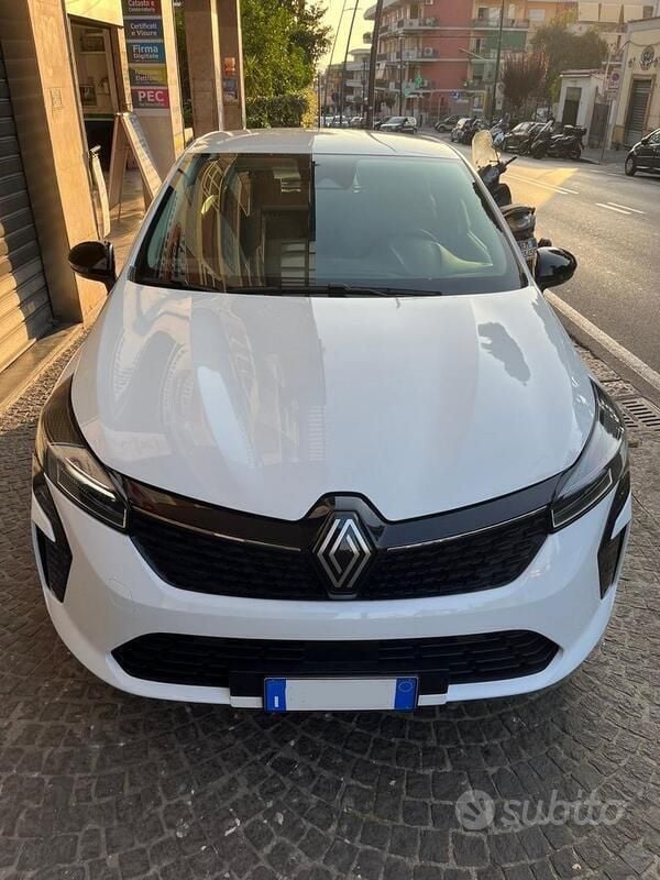 Usata Renault Clio V Evolution 66 CV (48 kW) 2024 Bianco Berlina