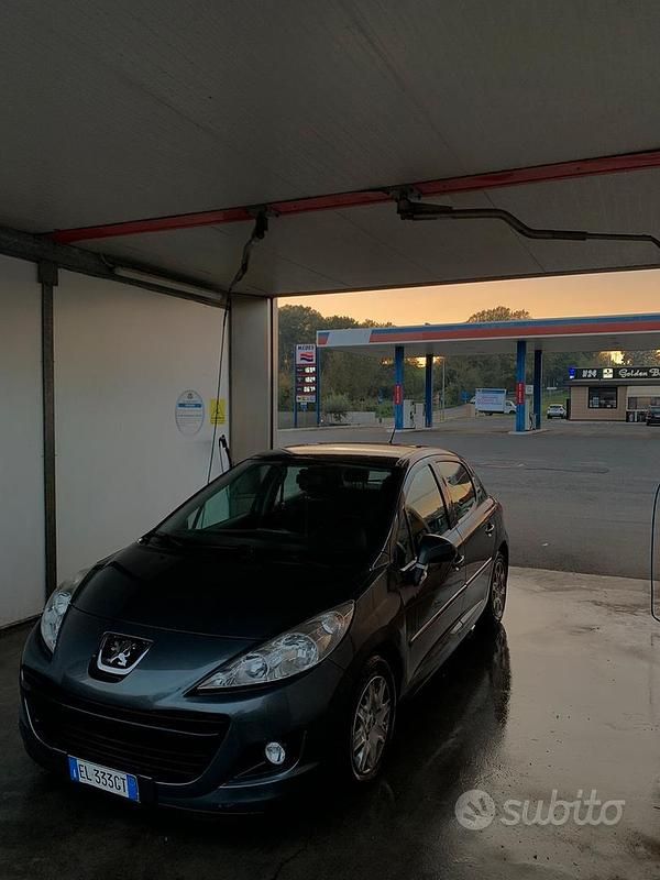 Usata Peugeot 207 75 CV (55 kW) 2012 Berlina
