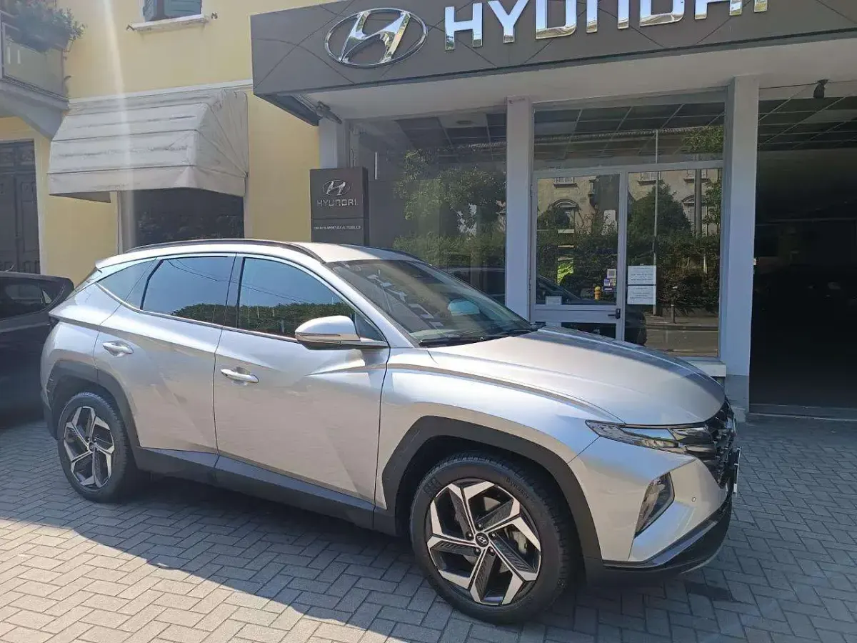 Usata Hyundai Tucson 179 CV (131 kW) 2023 Argento SUV