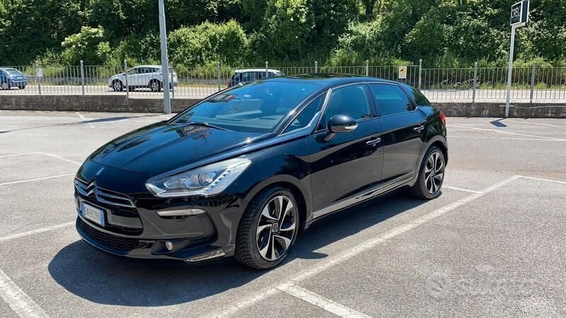 Usata 2012 DS Automobiles DS5 Due volumi | 9000 € (Buon prezzo) - Immagine 1/4