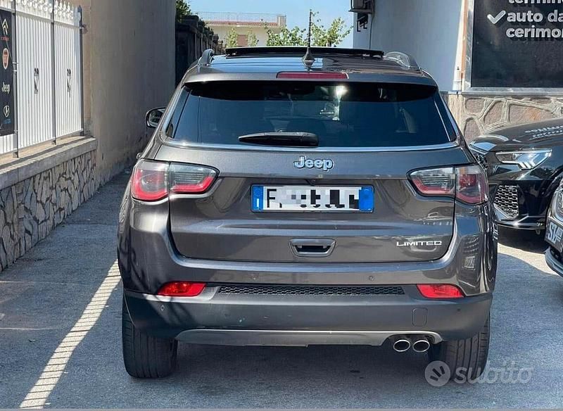 Usata Jeep Compass Limited 120 CV (88 kW) 2018 Grigio SUV