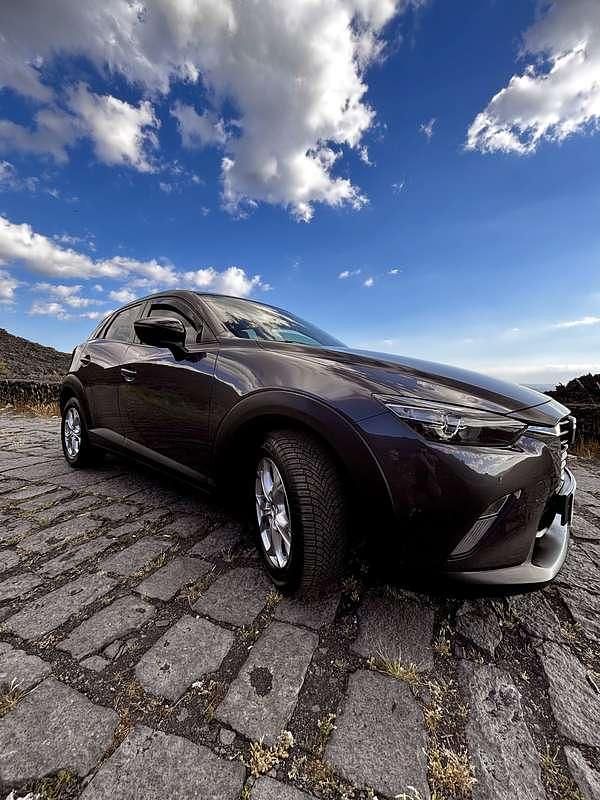 Grigio Usata 2017 Mazda CX-3 Exceed SUV | 12.450 € (Cara) - Immagine 1/4