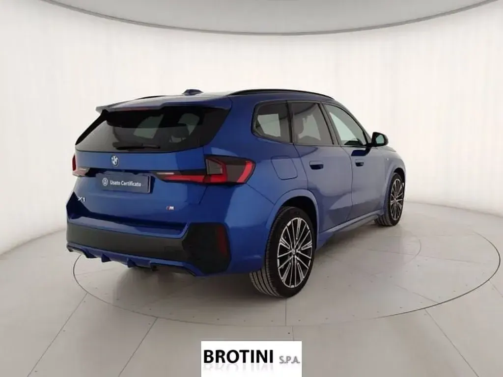 Usata BMW X1 M Sport 136 CV (100 kW) 2023 Blu/azzurro SUV