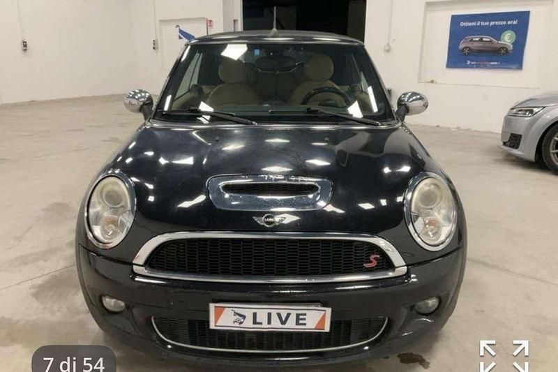 Usata Mini Cooper S Cabriolet 184 CV (135 kW) 2010 Verde Cabrio