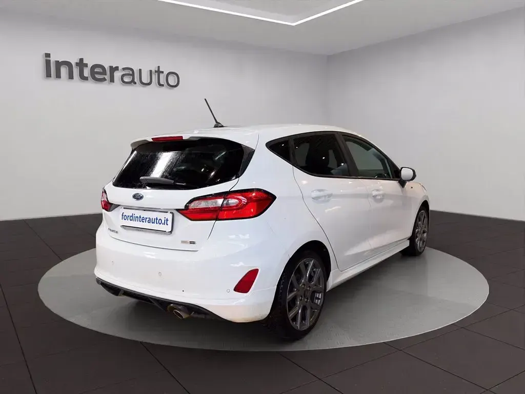 Second-hand Ford Fiesta ST-Line 125 CP (91 kW) 2023 Alb Hatchback