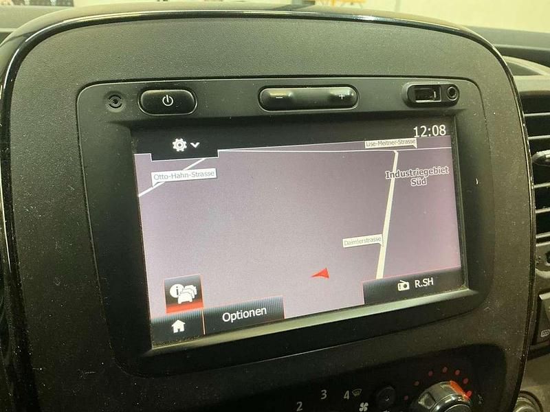 Usata Opel Vivaro 140 CV (102 kW) 2015 Blu/azzurro Monovolume