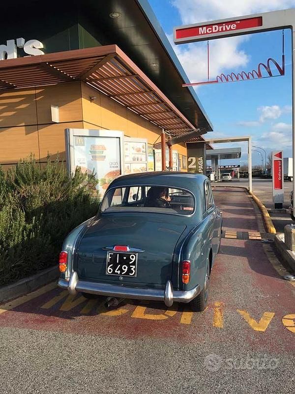 Usata Lancia Appia 1950 Blu Berlina