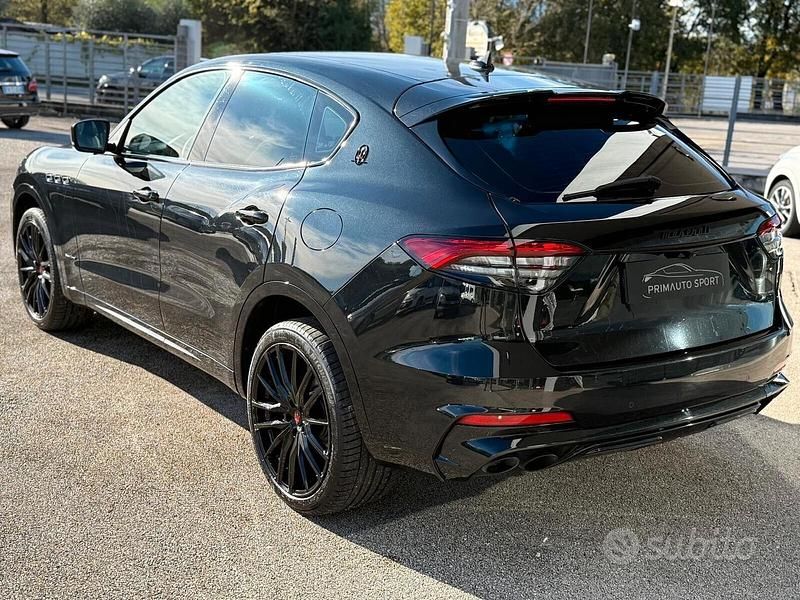 Usata Maserati GranSport 349 CV (256 kW) 2021 Nero Station wagon