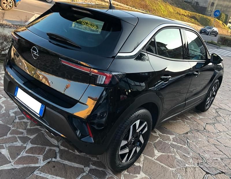 Usata Opel Mokka Elegance 131 CV (96 kW) 2022 Nero SUV