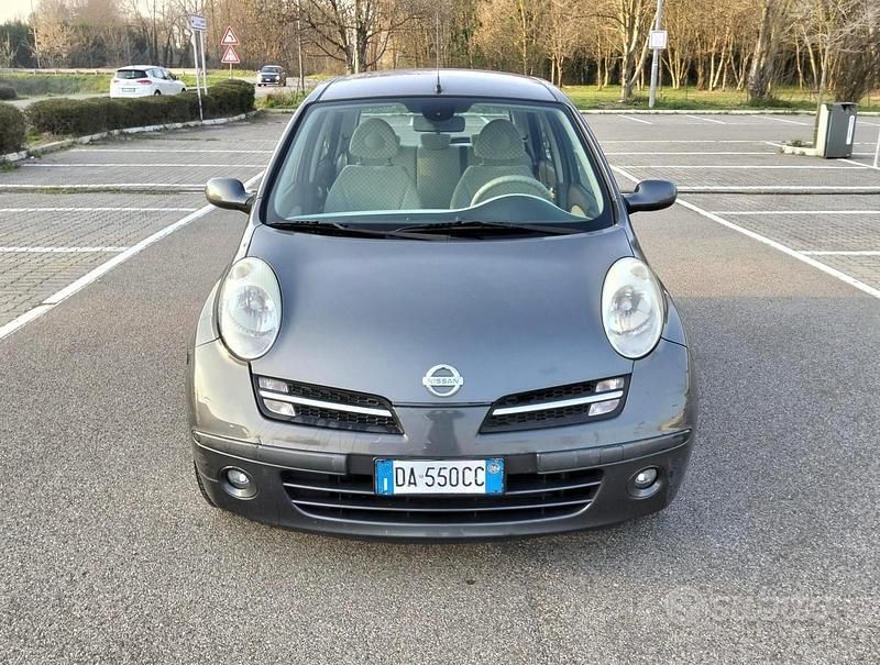 Usata Nissan Micra 88 CV (64 kW) 2006 Grigio Berlina