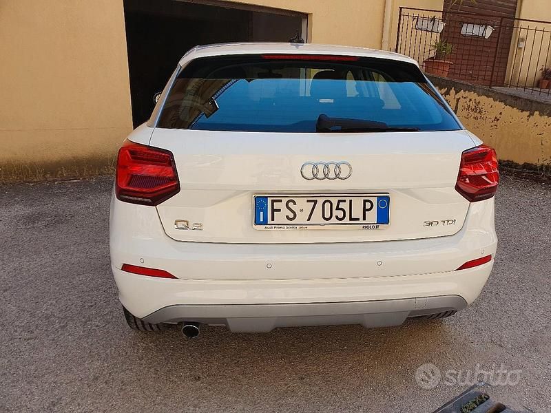 Usata Audi Q2 Admired 116 CV (85 kW) 2018 Bianco SUV