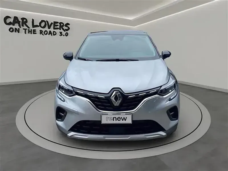 Second-hand Renault Captur Intens 101 CP (74 kW) 2023 Gri SUV