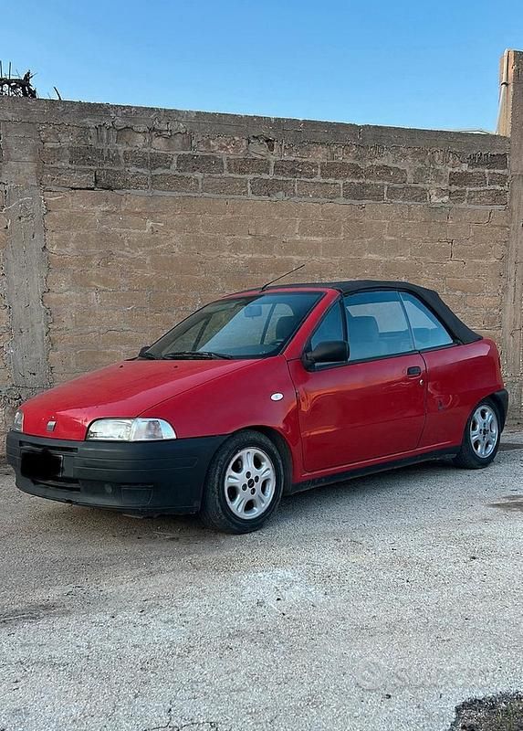 Rosso Usata 1998 Fiat Punto Cabriolet Cabrio | 2199 € (Super prezzo) - Immagine 1/4