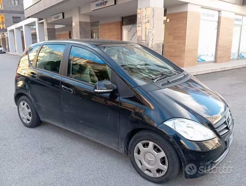 Usata Mercedes A160 Executive 82 CV (60 kW) 2012 Nero Utilitaria