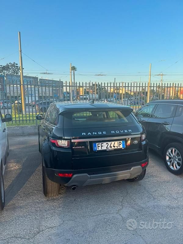 Usata Land Rover Range Rover evoque 179 CV (131 kW) 2016 Nero Berlina