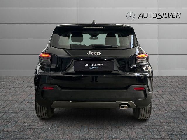 Usata Jeep Avenger Longitude 101 CV (74 kW) 2024 Nero / pastello SUV