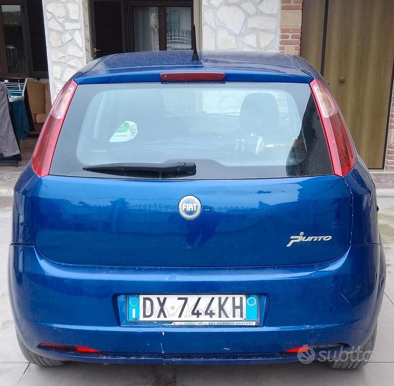 Usata Fiat Grande Punto 90 CV (66 kW) 2007 Blu Utilitaria